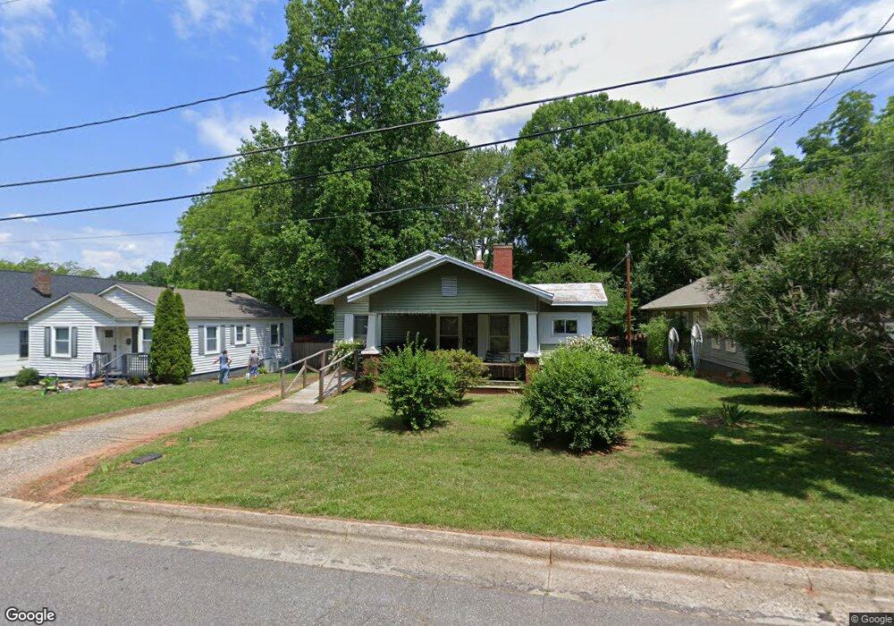 224 Maple St, Statesville, NC 28677 - photo 1