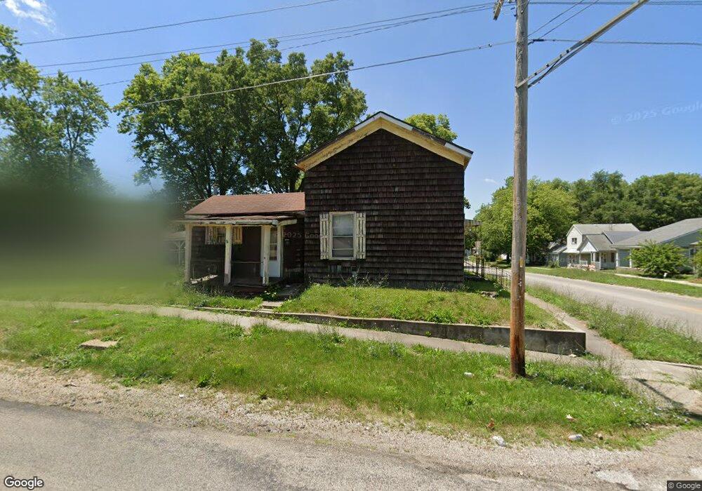 301 5th St, Lincoln, IL 62656 - photo 1