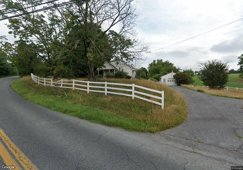 10811 Watkins Rd, Germantown, MD 20876 - photo 1