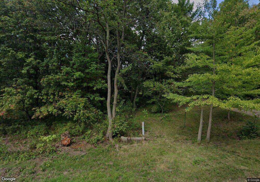 410 Bramble Ln, Brooklyn, WI 53521 - photo 1