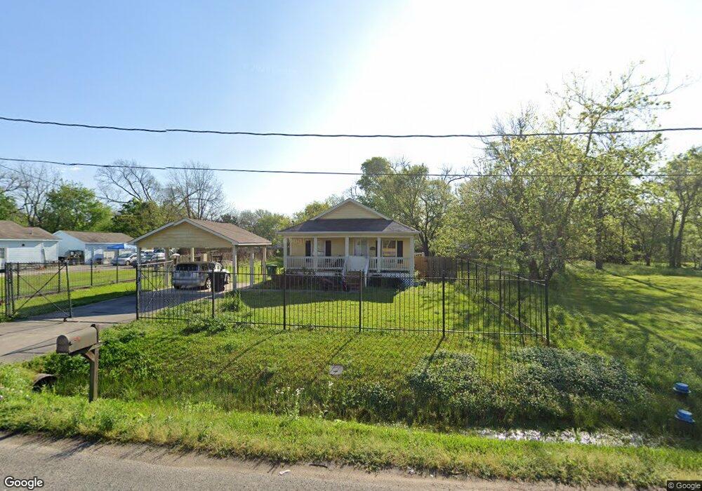 7402 Sandra St, Houston, TX 77028 - photo 1