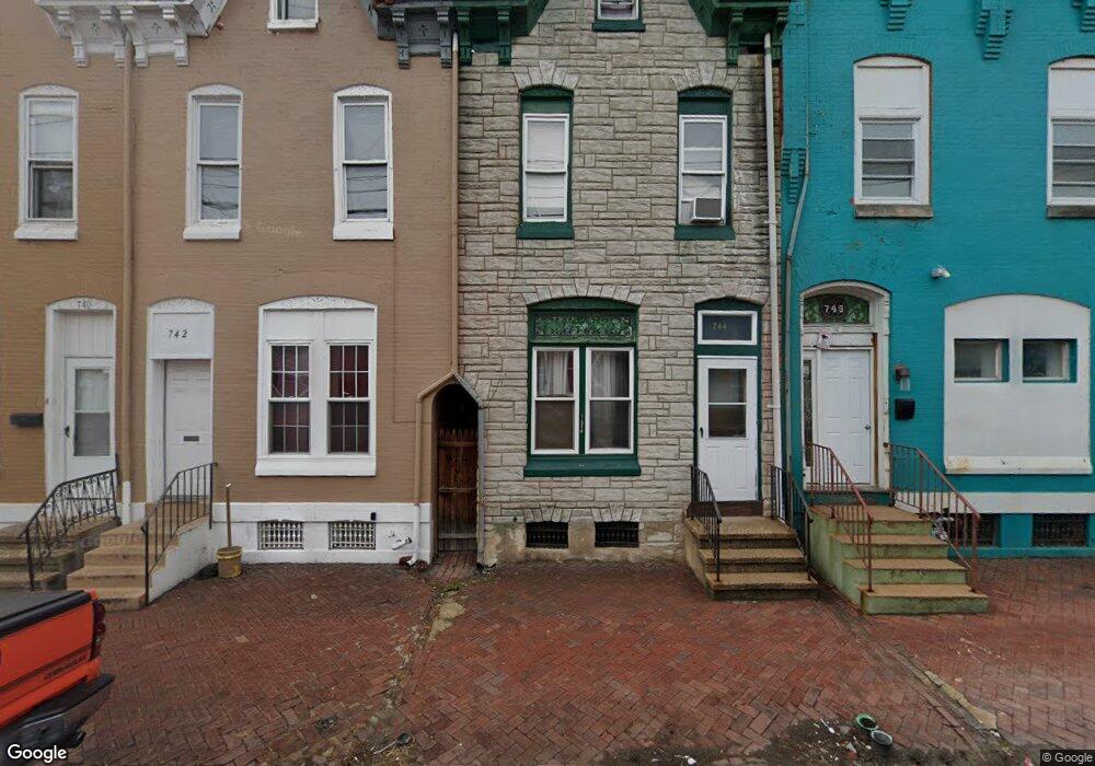 744 N 10th St, Reading, PA 19604 - photo 1