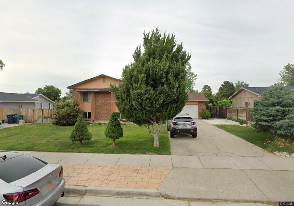 569 E 8600 S, Sandy, UT 84070 - photo 1