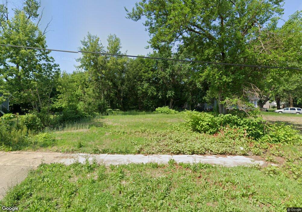 710 Hall St, Flint, MI 48503 - photo 1