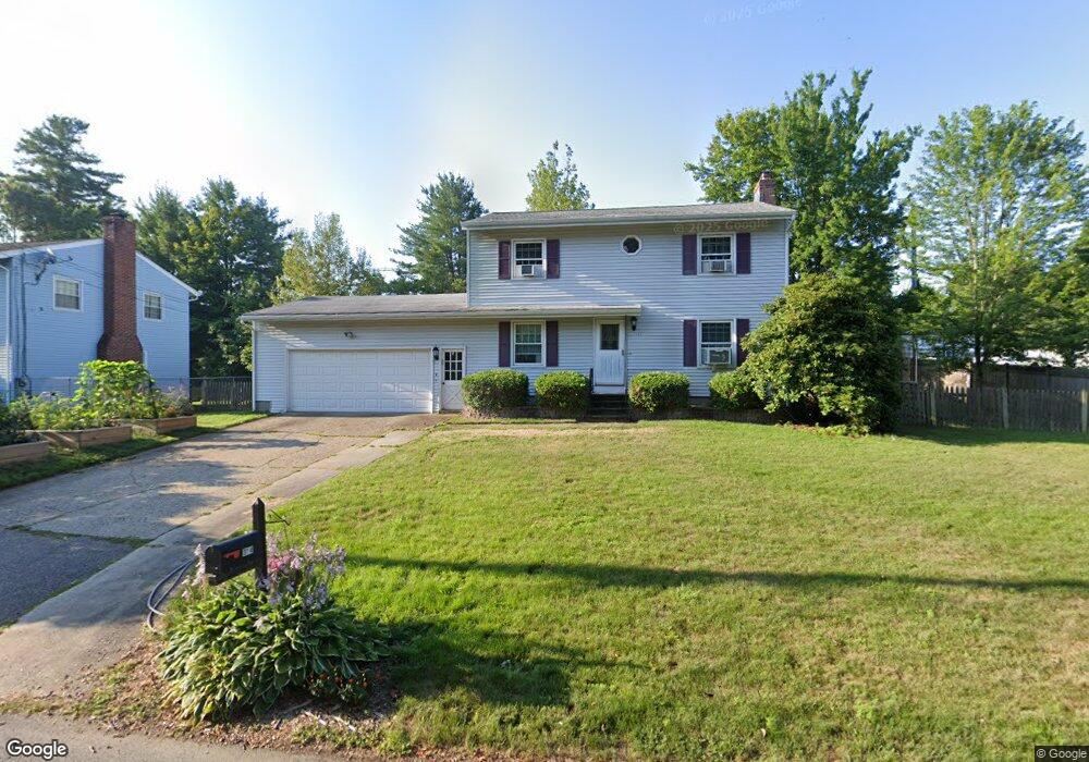 164 Cypress Ln, Nashua, NH 03063 - photo 1