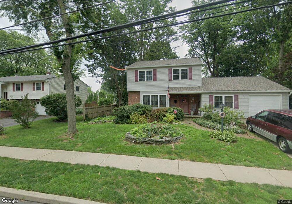 25 Winding Way W, Morrisville, PA 19067 - photo 1