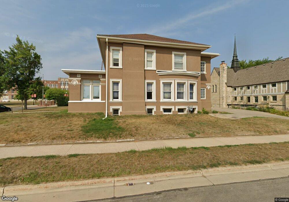 300 2nd Ave NW unit 3, Austin, MN 55912 - photo 1