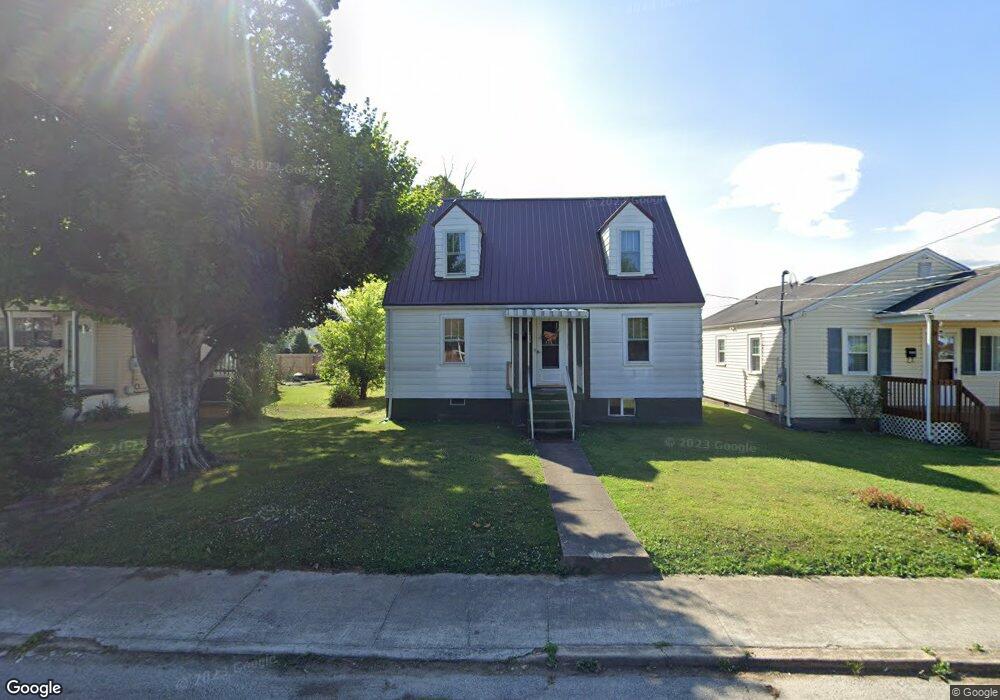 422 23rd St, Dunbar, WV 25064 - photo 1