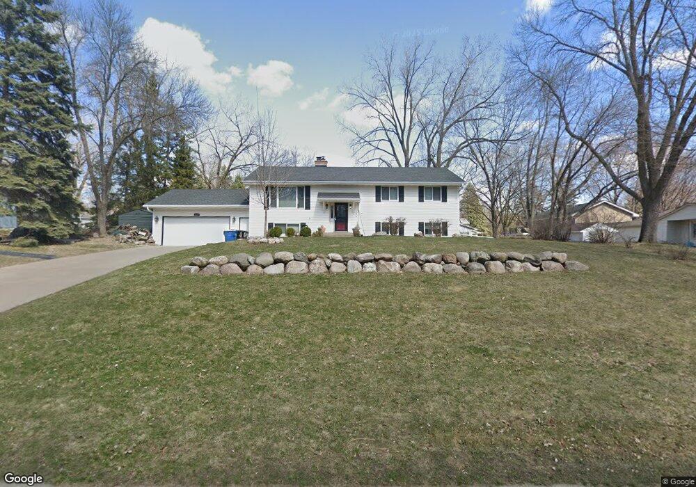 6628 Cardinal Cir, Maple Grove, MN 55369 - photo 1