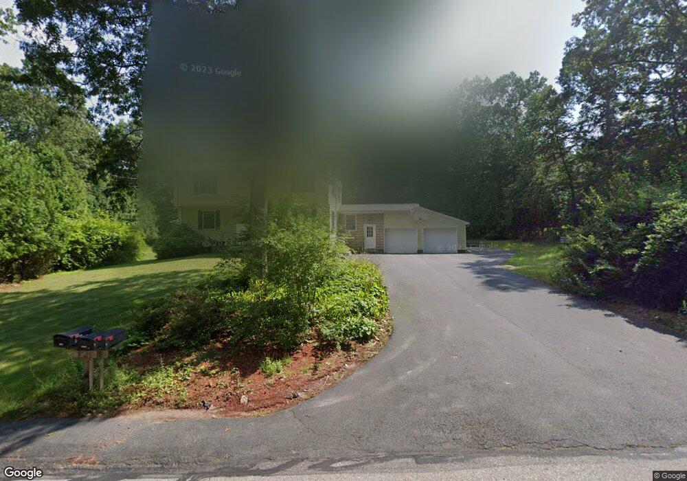 4 Wallis St, Douglas, MA 01516 - photo 1