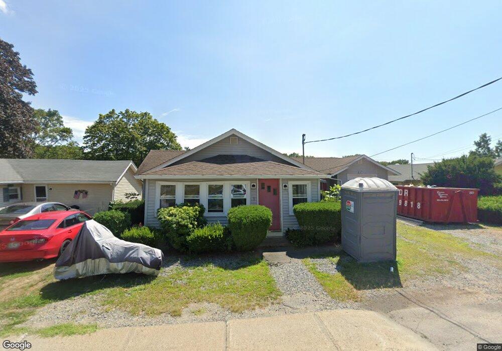 9 Bridge St, Kittery, ME 03904 - photo 1