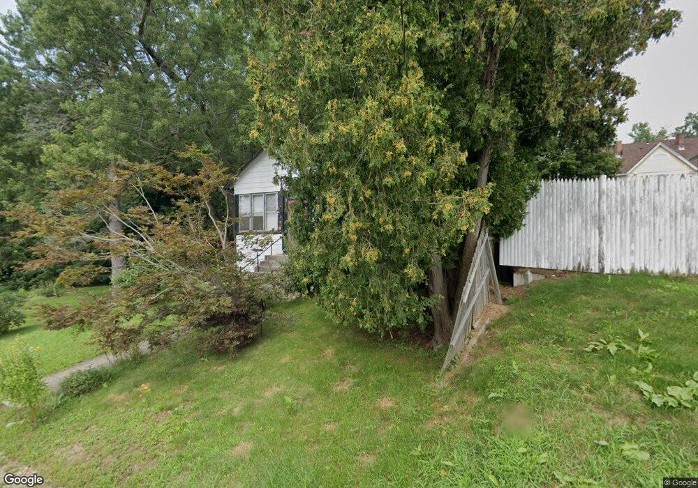 2 Estabrook Rd, Worcester, MA 01606 - photo 1