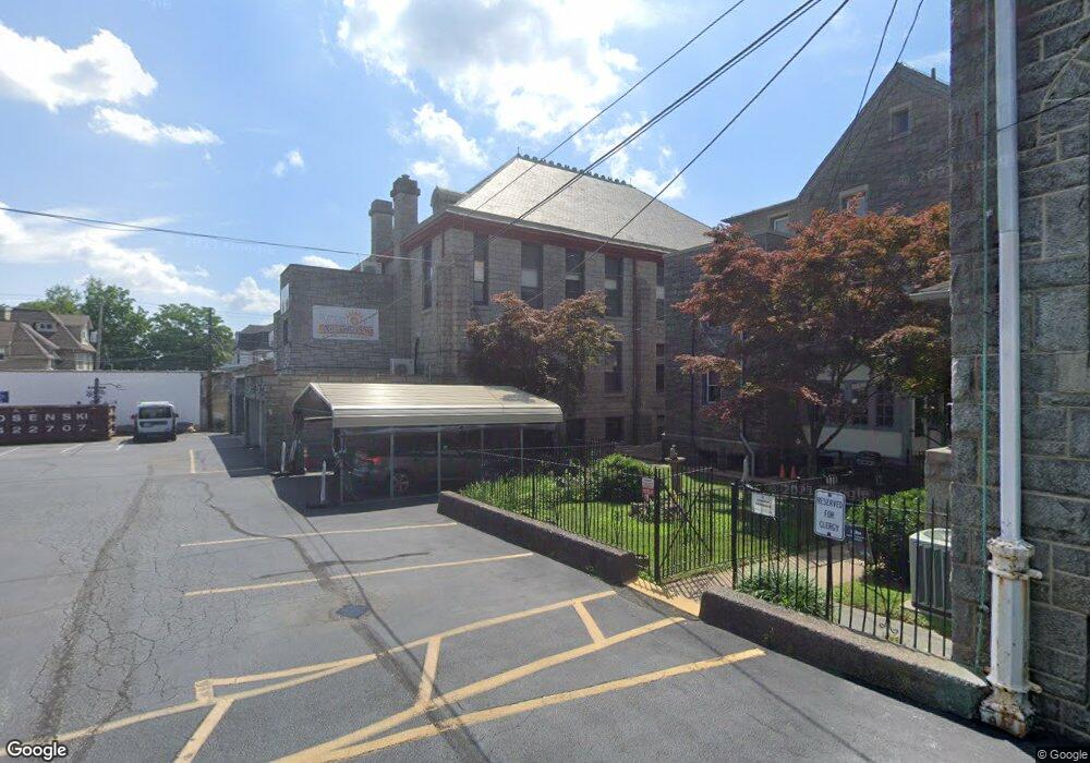 41 E Baltimore Ave, Lansdowne, PA 19050 - photo 1