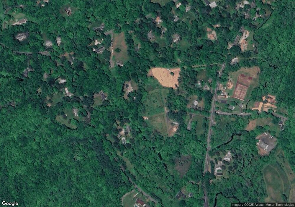 653 Redding Rd, Redding, CT 06896 - photo 1