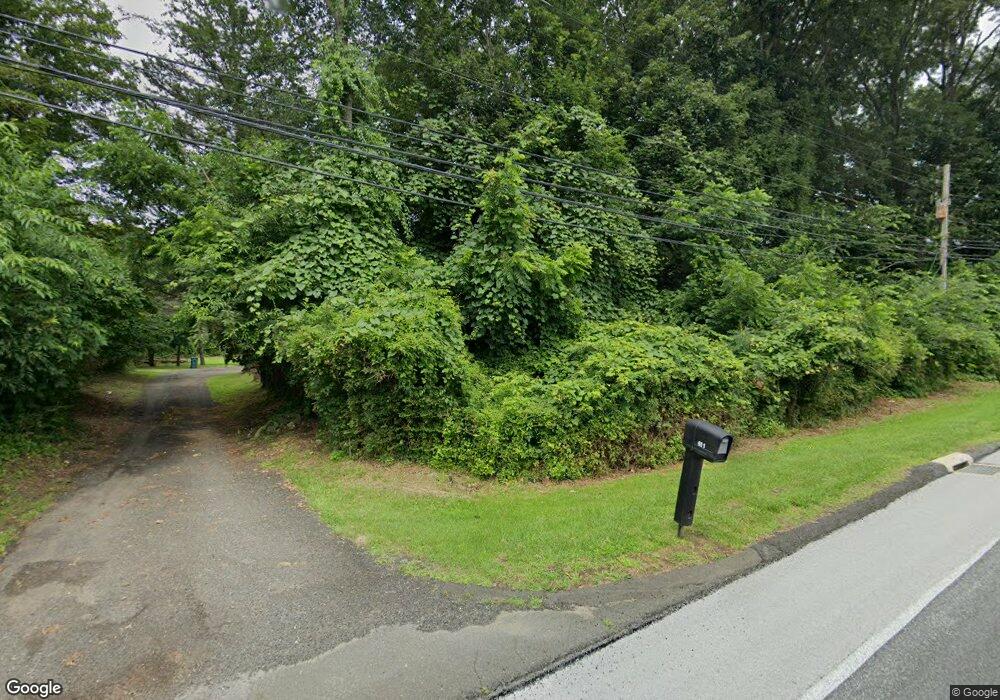 651 Redding Rd, Redding, CT 06896 - photo 1