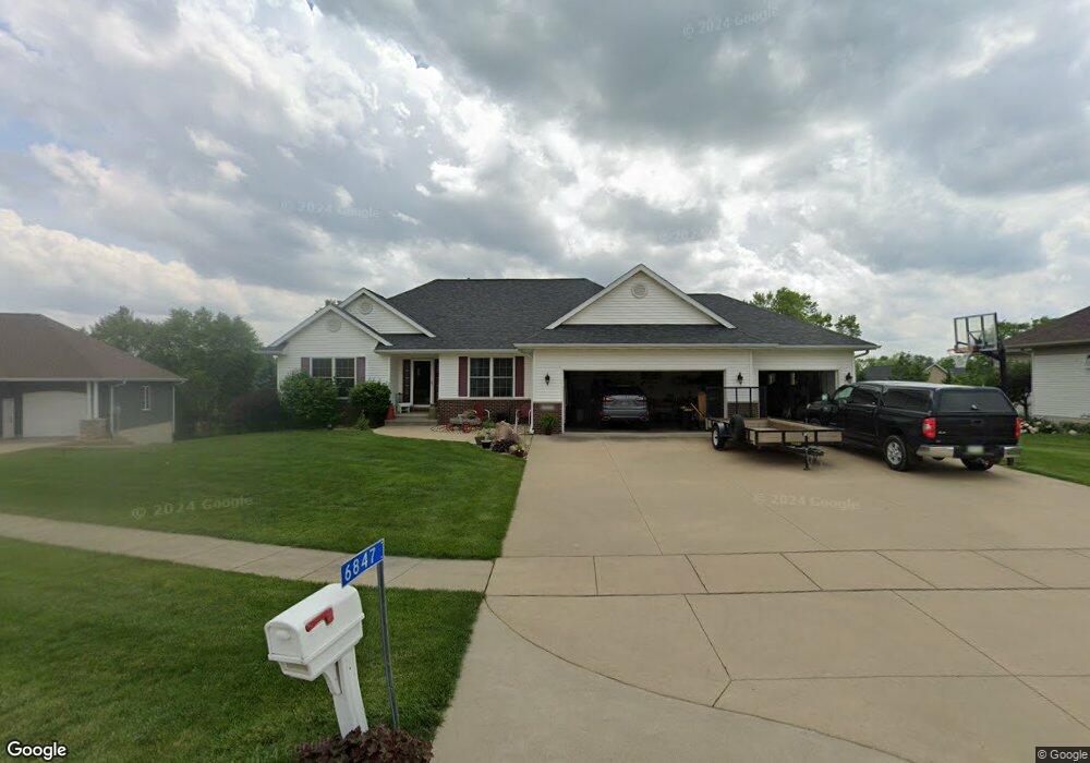 6847 Spear Point Ct, Marion, IA 52302 - photo 1