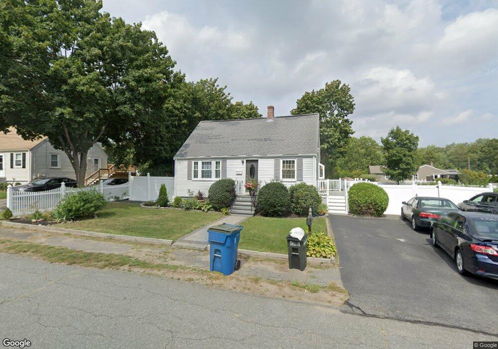 28 Chestnut Cir, Randolph, MA 02368 - photo 1