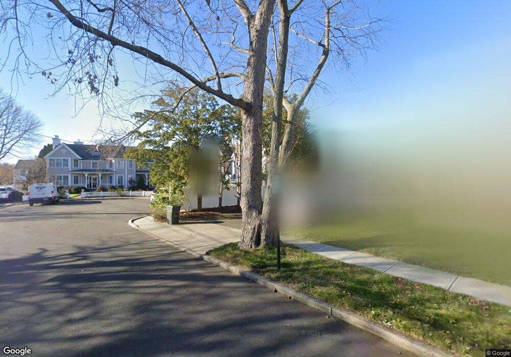 150 Sherman Ct, Fairfield, CT 06824 - photo 1