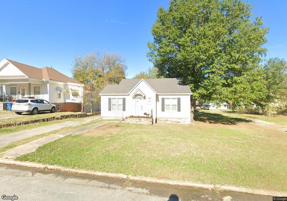 511 E Miami Ave, McAlester, OK 74501 - photo 1