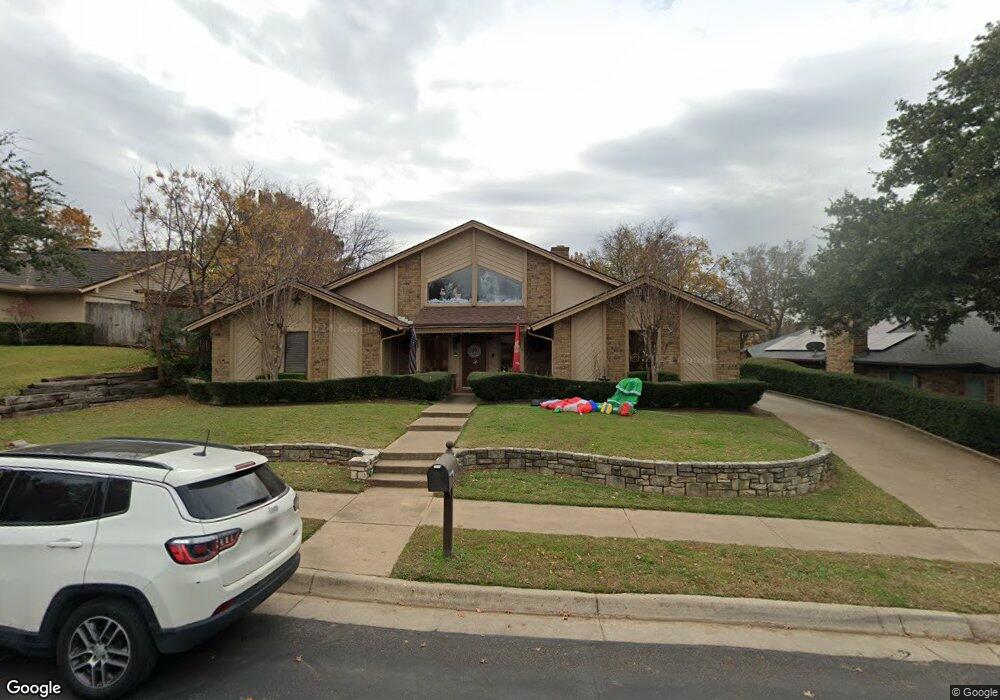 324 Warbler Dr, Bedford, TX 76021 - photo 1