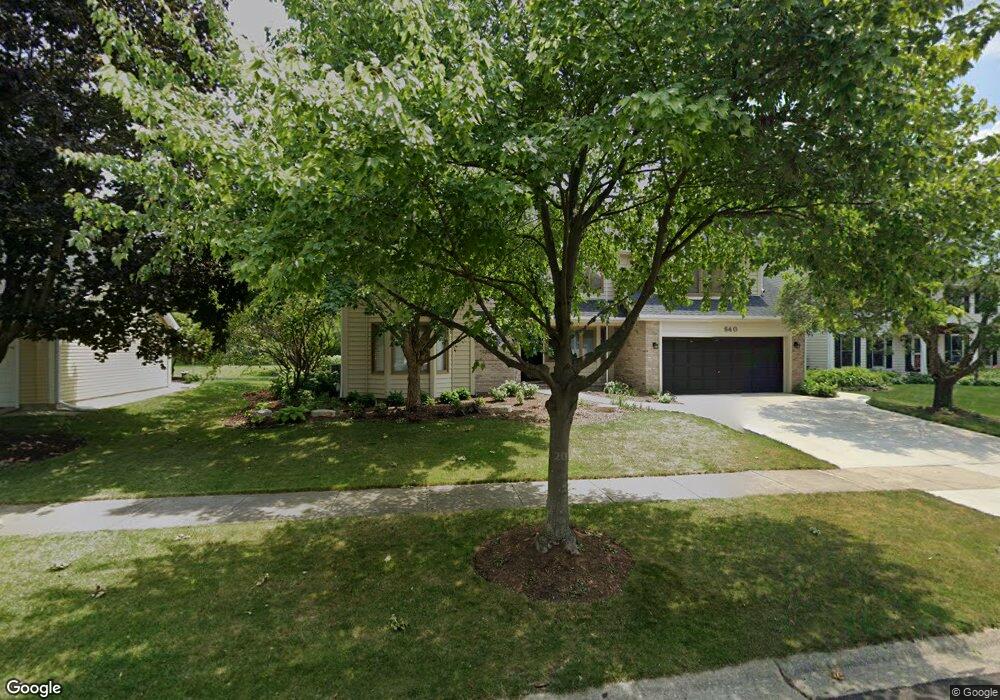 640 Balmoral Cir, Naperville, IL 60540 - photo 1