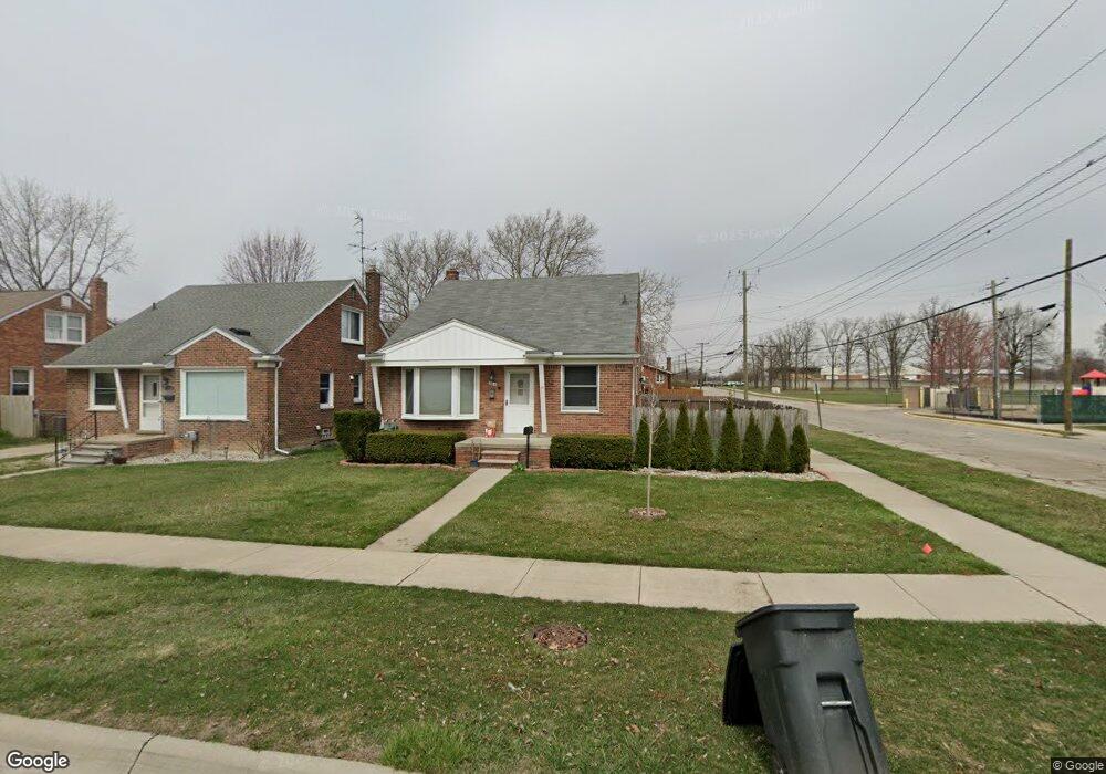 664 Phillips Ave, Clawson, MI 48017 - photo 1