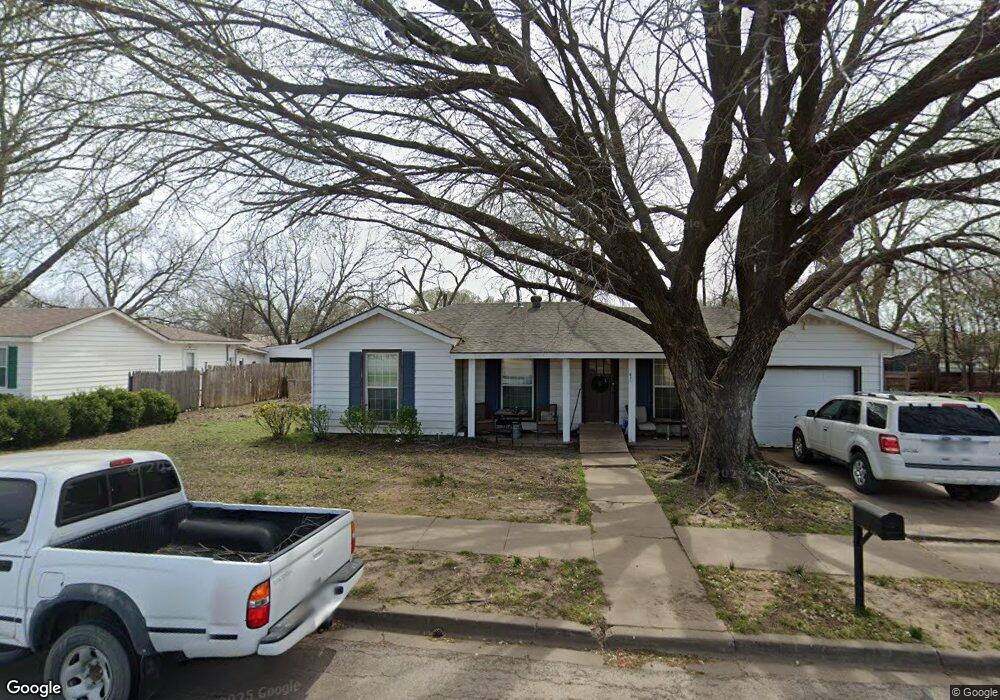 831 College St, Cleburne, TX 76033 - photo 1