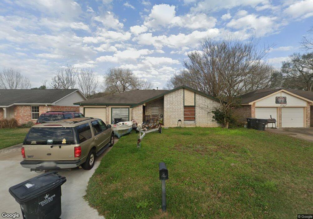 3855 Jasmine Dr, Alvin, TX 77511 - photo 1