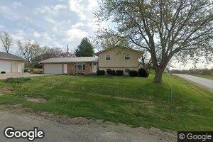 605 Pine Dr, Ainsworth, IA 52201