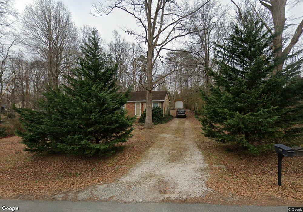 1005 Holly Hills Dr, Gastonia, NC 28052 - photo 1