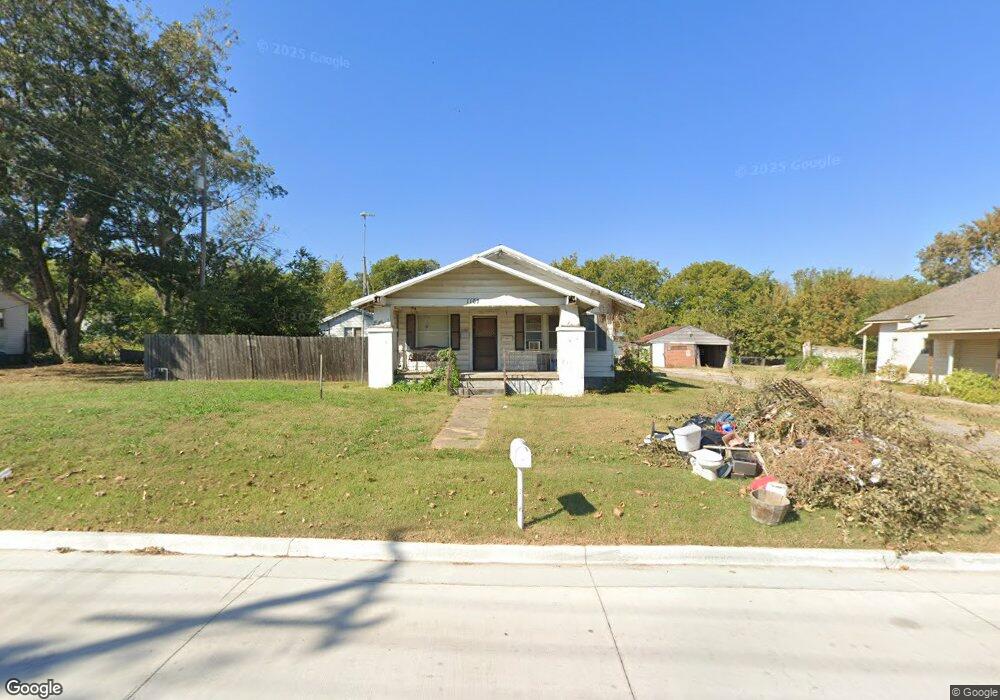 1107 N Oak Ave, Ada, OK 74820 - photo 1