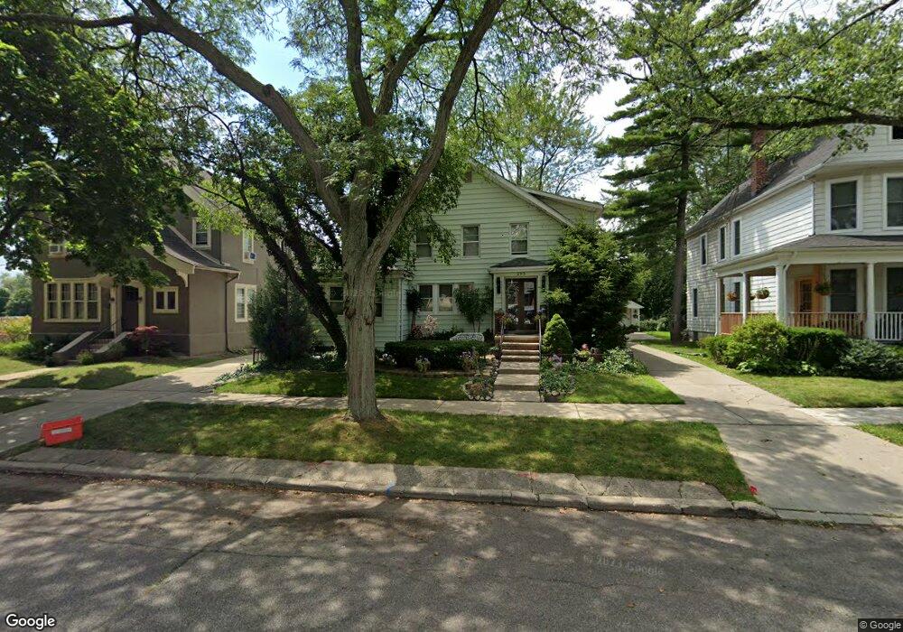 295 Rivard Blvd, Grosse Pointe, MI 48230 - photo 1