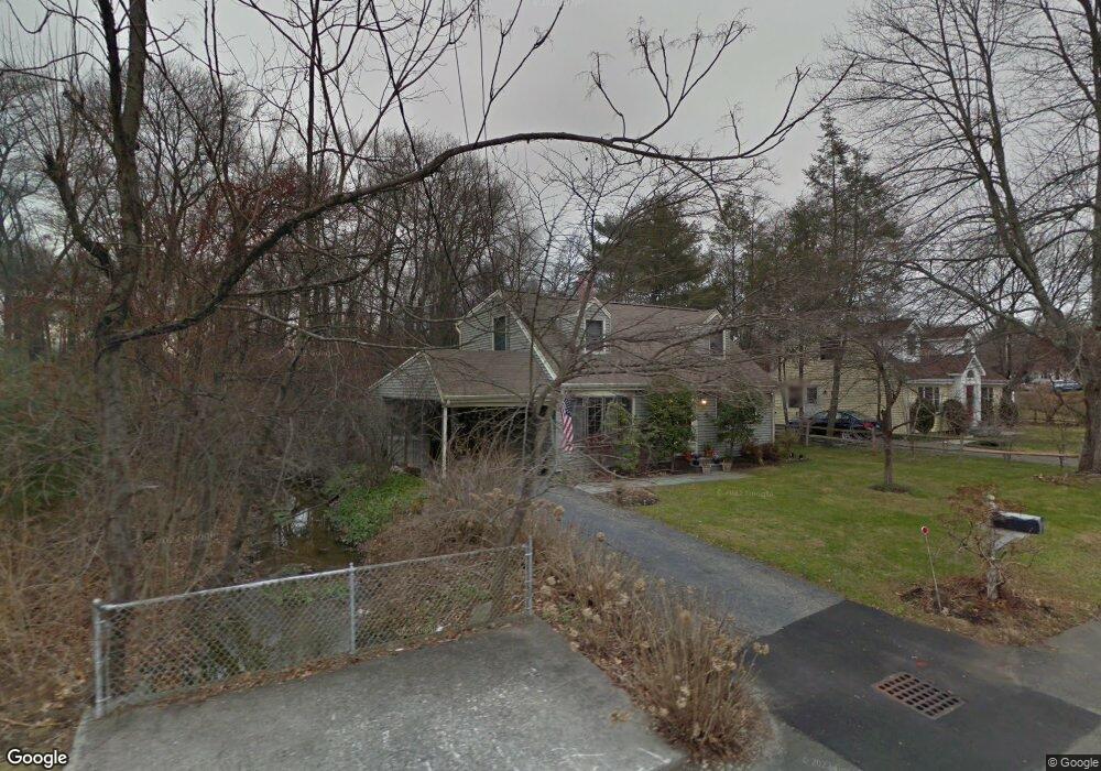 3 Gerald Ct, Riverside, CT 06878 - photo 1