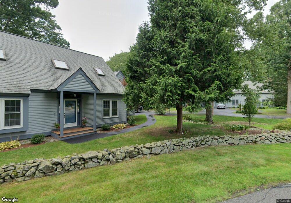 15 Stratham Green, Stratham, NH 03885 - photo 1