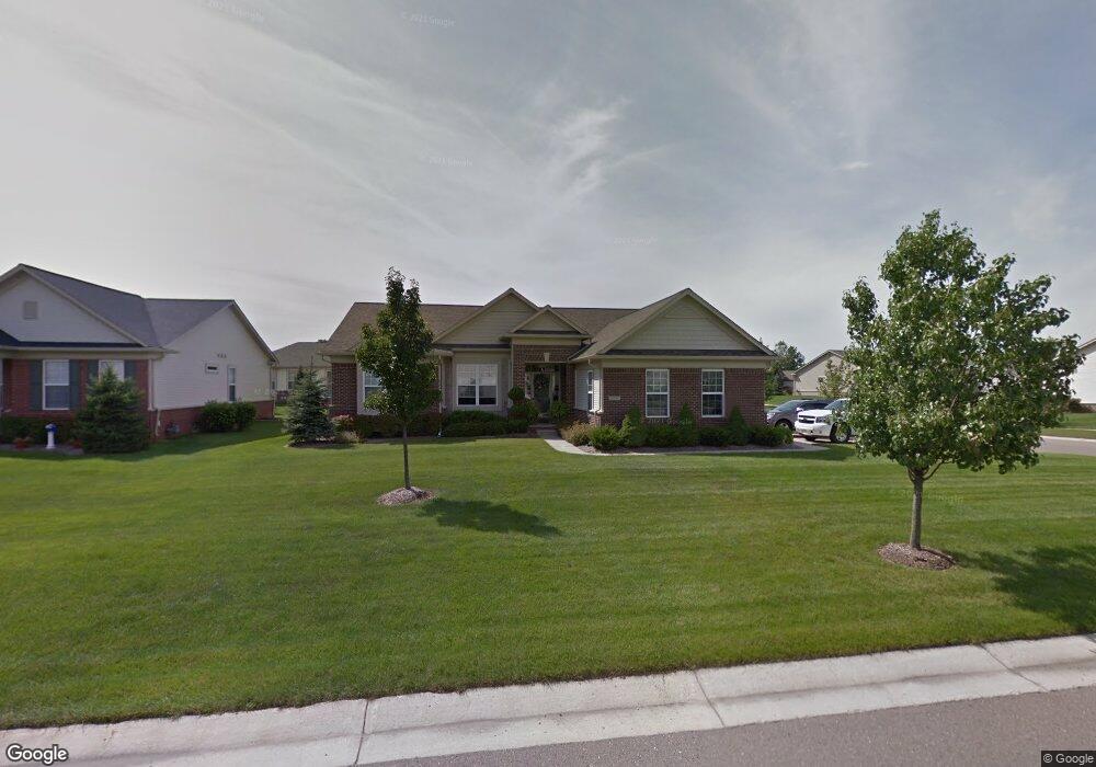 24340 Crystal Dr unit 45, Flat Rock, MI 48134 - photo 1