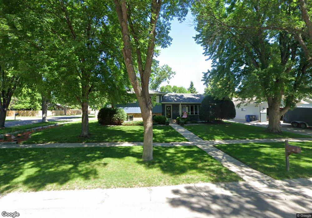 72 N Woodcrest Dr N, Fargo, ND 58102 - photo 1