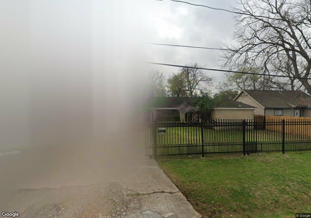 107 Theron St, Houston, TX 77022 - photo 1
