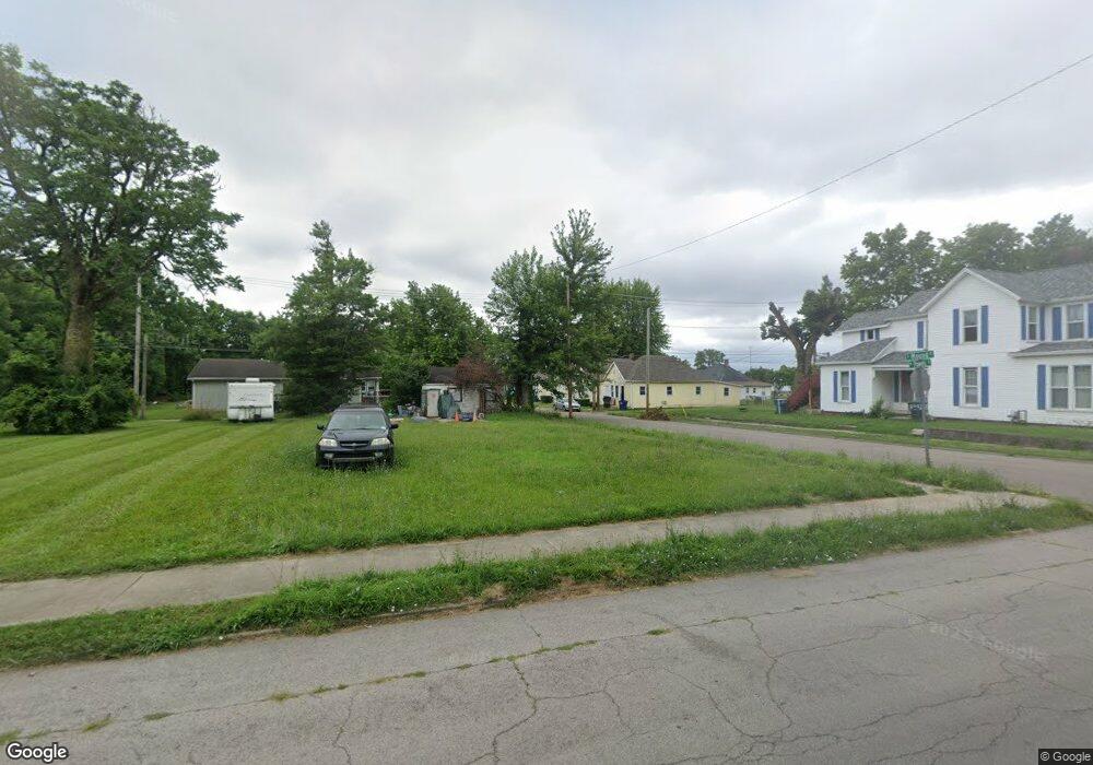 725 W Powers St, Muncie, IN 47305 - photo 1