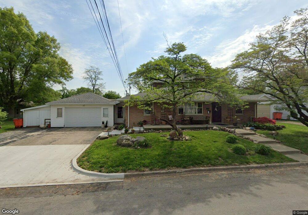 104 N 34th St, Mattoon, IL 61938 - photo 1