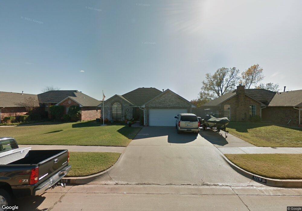 1116 NE 25th St, Moore, OK 73160 - photo 1