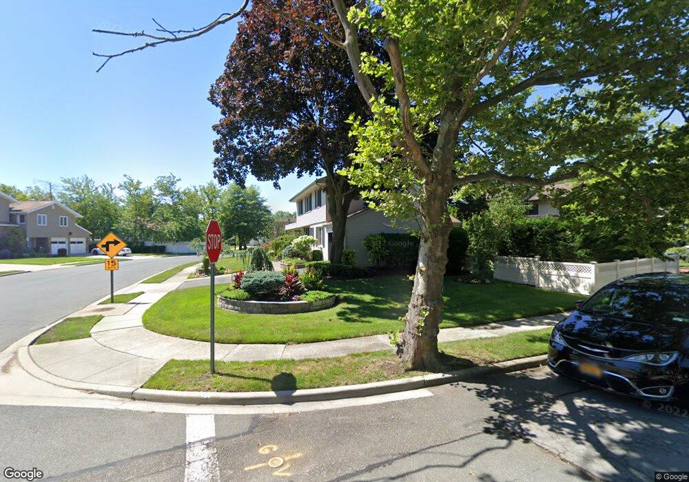 869 Park Ln, Valley Stream, NY 11581 - photo 1