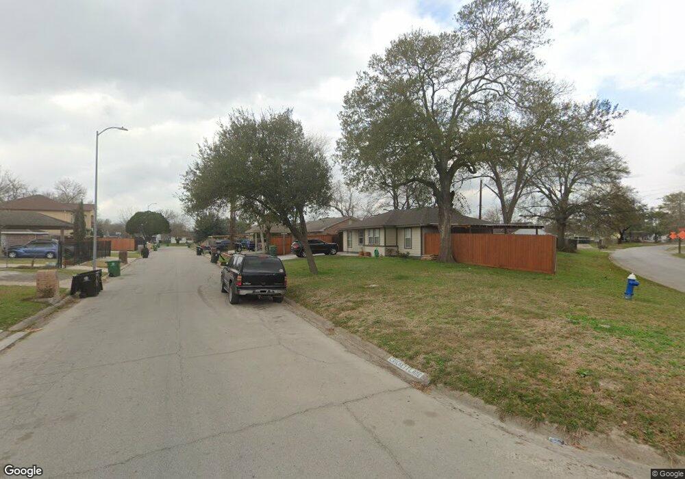 2915 Cricket Ln, Houston, TX 77093 - photo 1