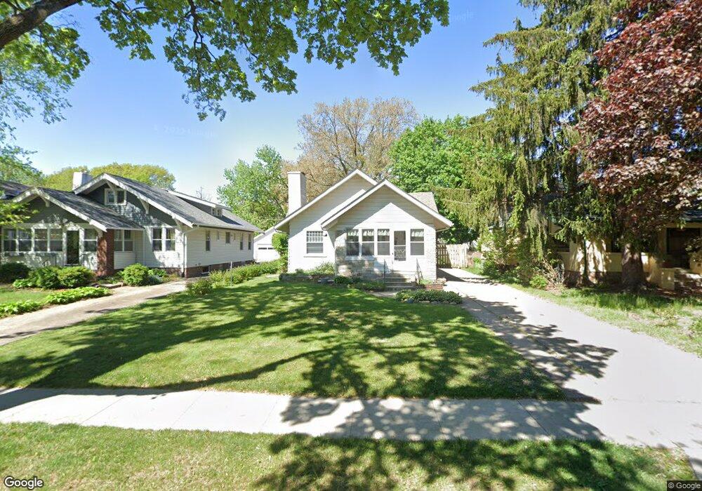 1062 45th St, Des Moines, IA 50311 - photo 1