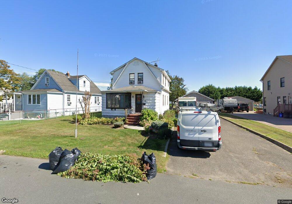 84 Farmers Ave unit House, Lindenhurst, NY 11757 - photo 1