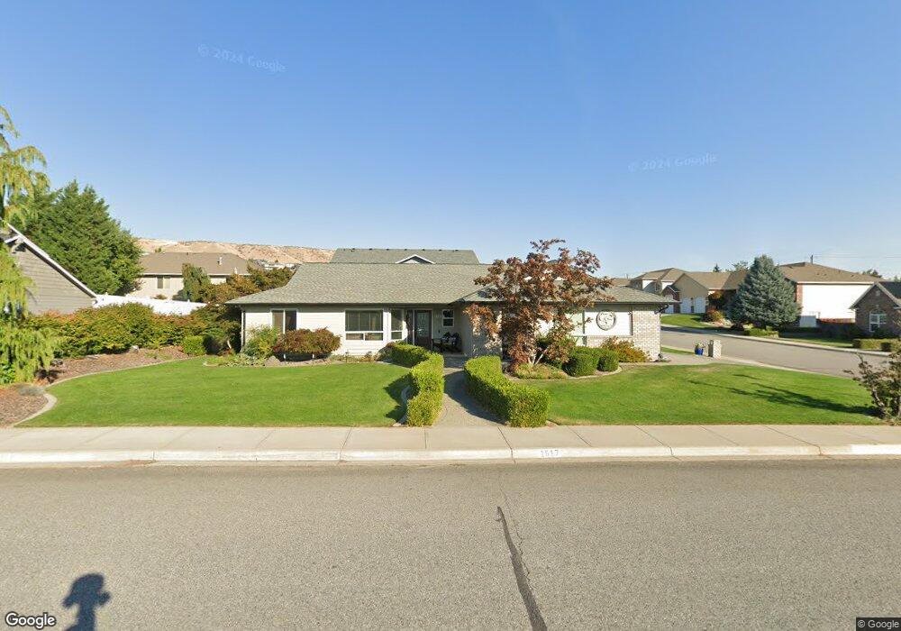 1517 Hannah Way, East Wenatchee, WA 98802 - photo 1