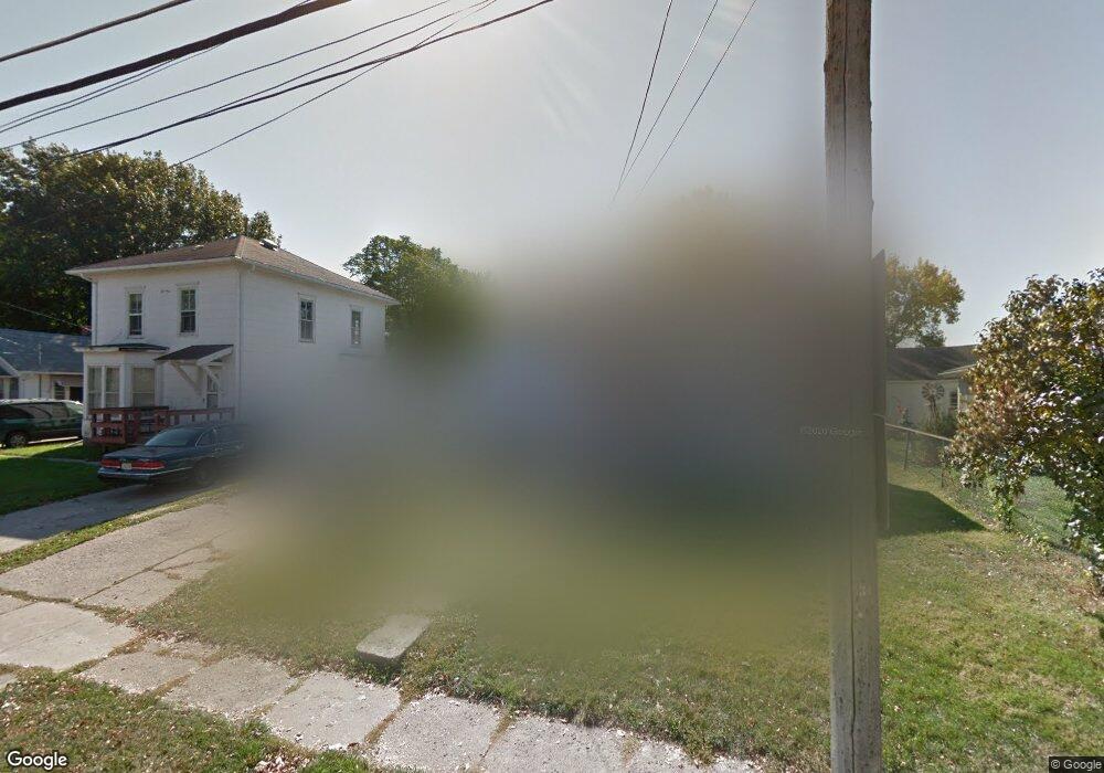 1005 N 4th Ave E, Newton, IA 50208 - photo 1