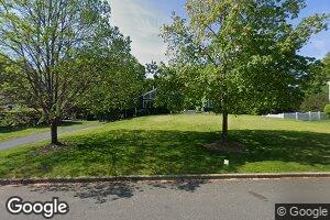 21 Mills Rd, Suffern, NY 10901