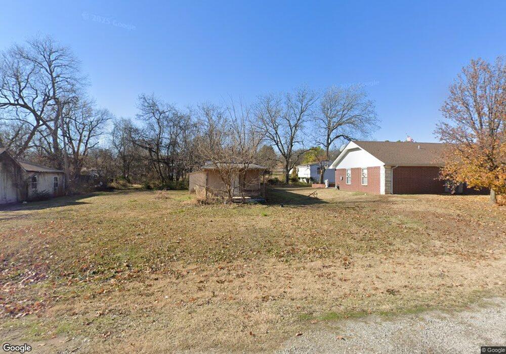105 N Osage Ave, Beggs, OK 74421 - photo 1