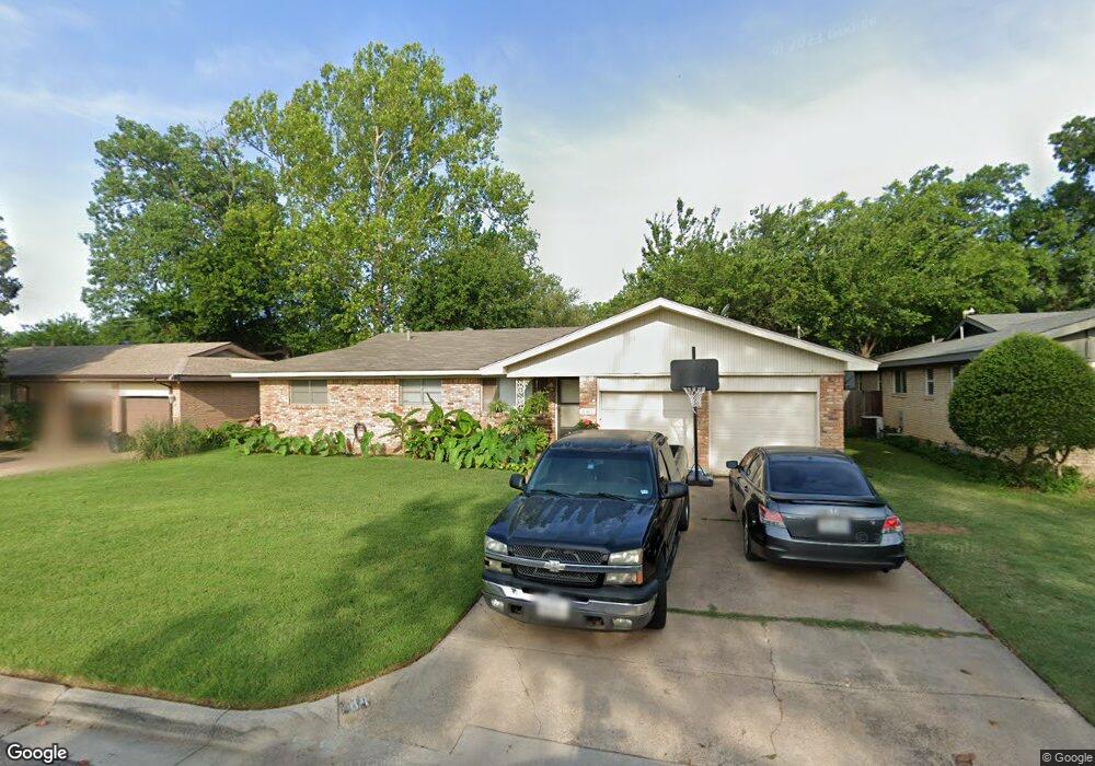 841 Russell Ln, Bedford, TX 76022 - photo 1