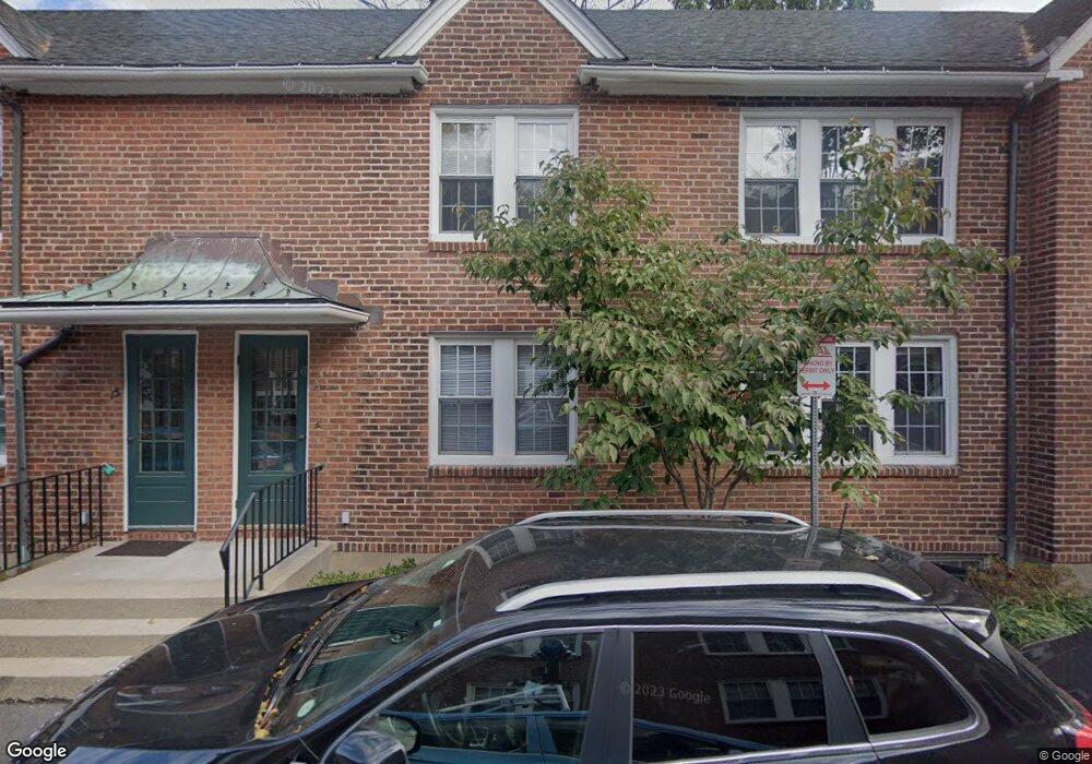 8 Camden Place, Cambridge, MA 02138 - photo 1